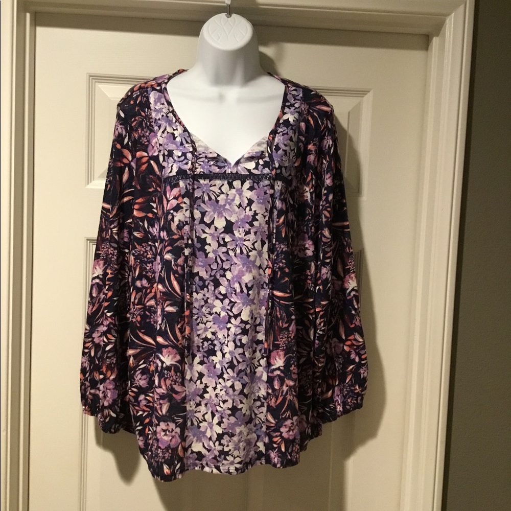 Long sleeve floral top *NWT